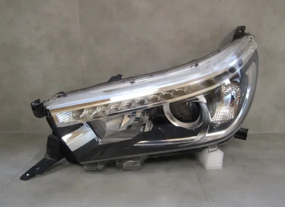 Ograniczona ilość LAMPA PRZÓD TOYOTA HILUX 8 VIII LED LH 15-20