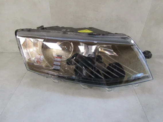 Ekspresowa dostawa LAMPA PRZÓD SKODA OCTAVIA 3 III KSENON SKRĘTNY 12-16 RH PRAWA 5E1941016B