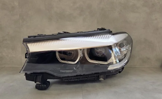 Cena promocyjna LAMPA PRZÓD BMW 5 G30 G31 LED 16-20 LH LEWA 7439199-01