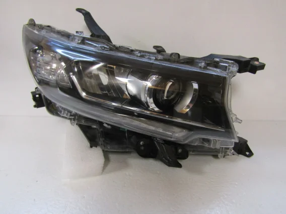 Hit cenowy LAMPA PRZÓD TOYOTA LAND CRUISER J150 LIFT LED 18-22 RH