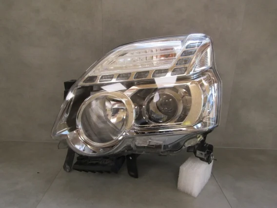 Lampa przód Nissan X Trail T31 LIFT ZWYKŁA SOCZEWKA 10-13 LH LEWA Oferta