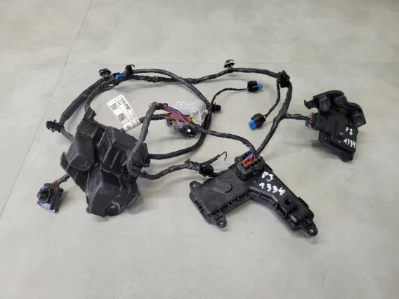 Nowy Instalacja Wiązka Zderzaka PRZÓD Czujników PDC Hyundai Kona 22-
