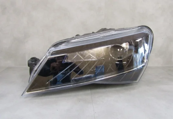 Nowość LAMPA PRZÓD SKODA SUPERB 3 III 3V1 KSENON SKRĘTNY 15-19 LH 3V1941015B