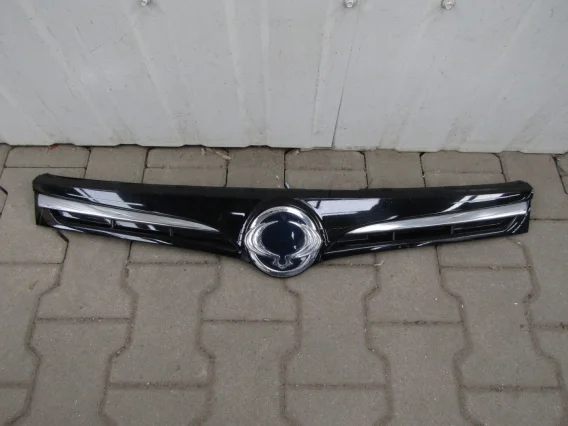 Hit sprzedaży Atrapa Grill SsangYong Tivoli Lift 19-